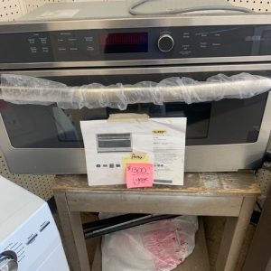 WALL OVEN AT AN AMAZING PRICE!